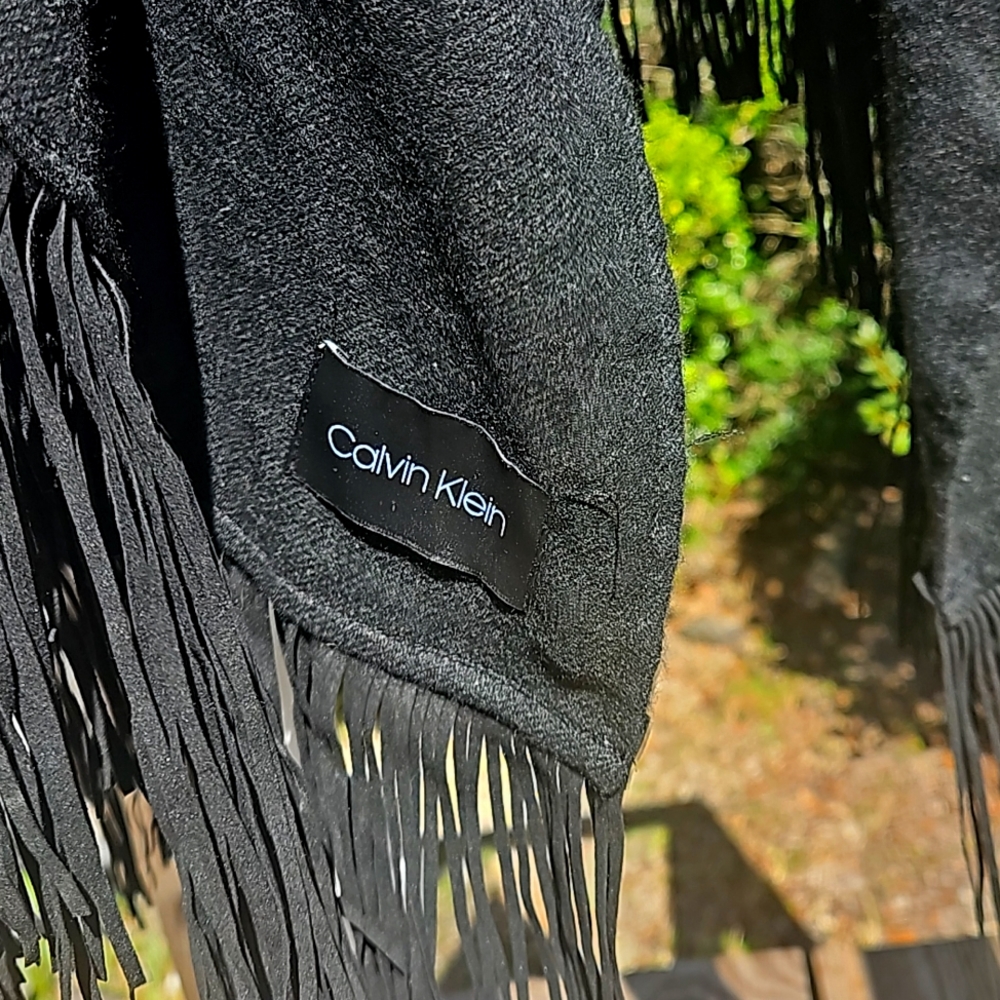 New Calvin Klein ladies shawl
